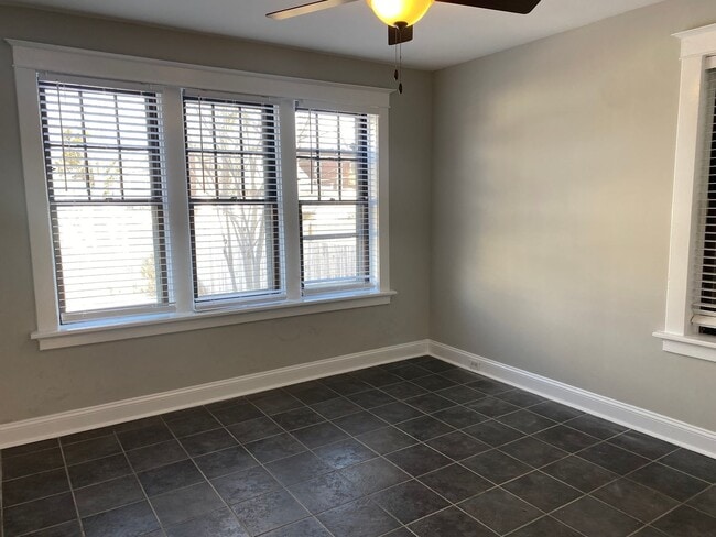Building Photo - Lovely Home in Tower Grove South
