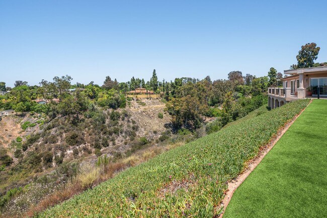 Building Photo - Custom Single Story in coveted Alvarado Es...