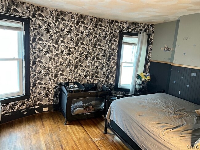 Building Photo - 110 Clinton Pl