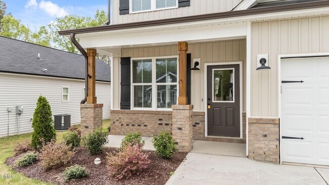 Building Photo - 360 Maidenhair Pl