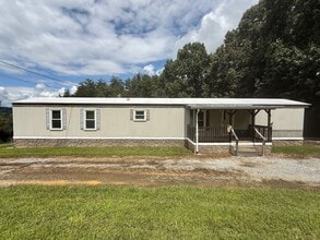 Building Photo - 2 Bedroom 2 Bath Mobile Home in Greeneville, TN