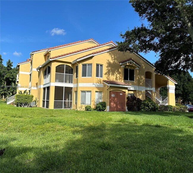 Building Photo - 2647 NW 33rd St