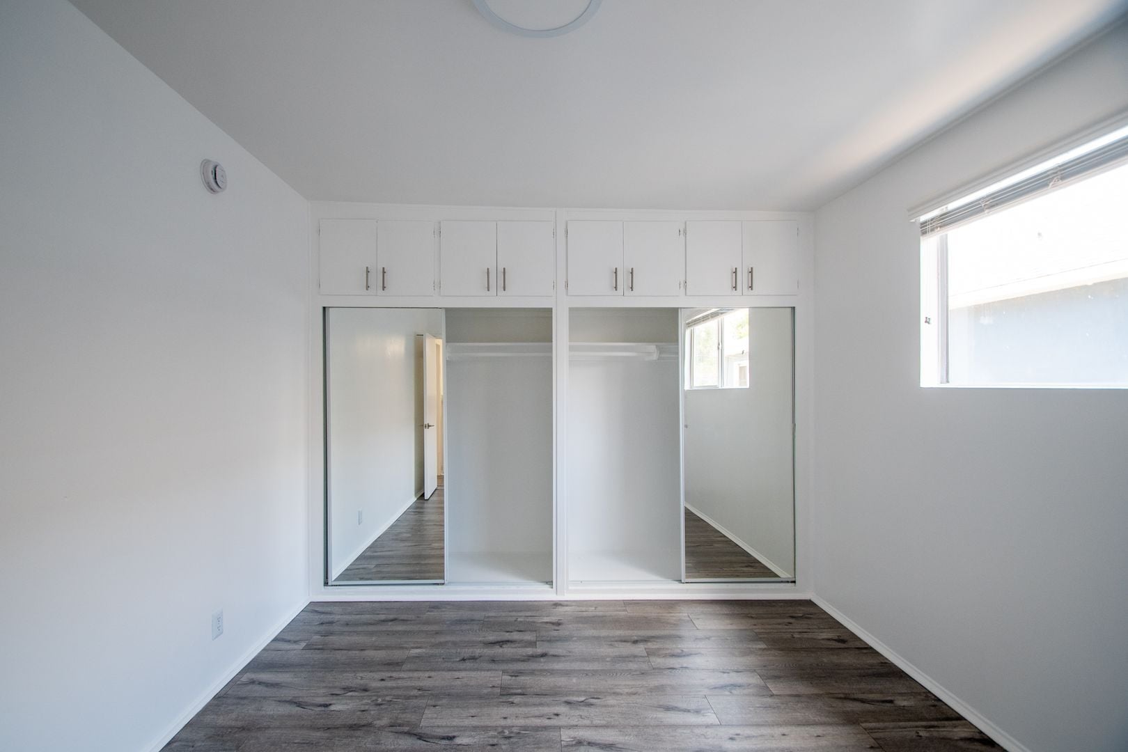 Building Photo - 4565 Hazeltine Ave