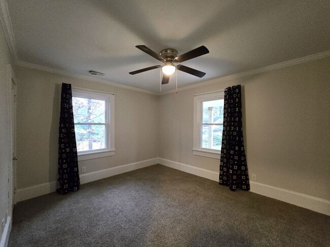 Building Photo - 903 Raleigh St