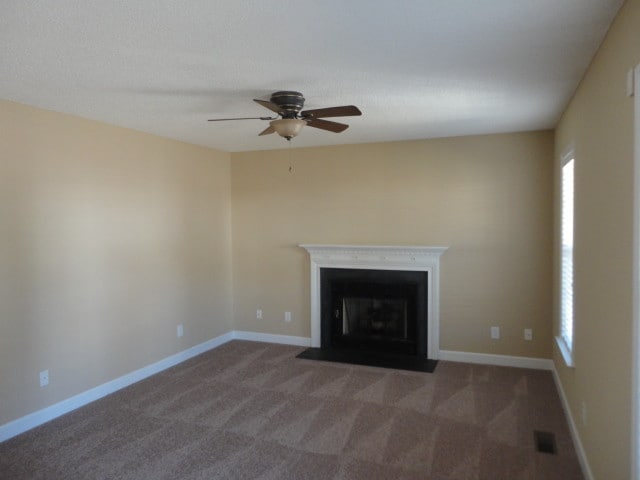 Building Photo - 2920 Bridgeport Dr