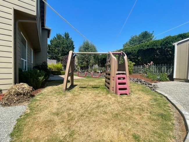 Building Photo - 5534 NW 164th Ave
