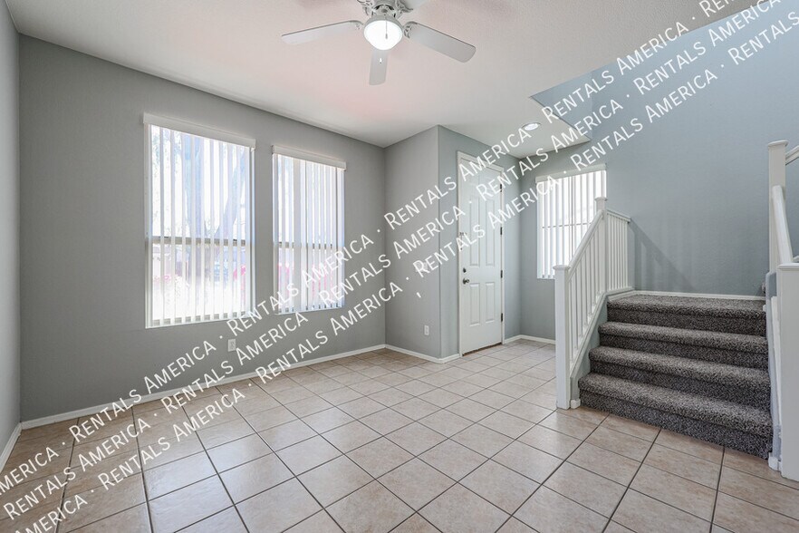 Building Photo - 3672 E Sundance Ave