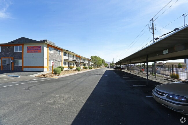 Building Photo - Corona del Sol