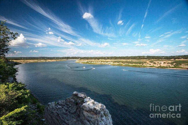 Building Photo - 22515 Felicia Dr