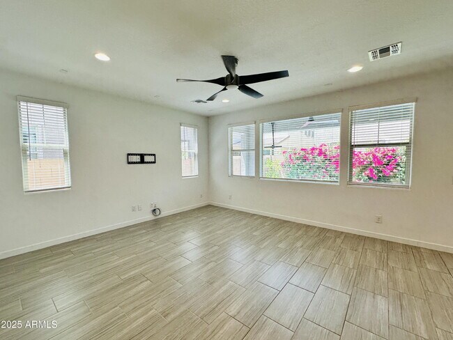 Building Photo - 2460 E Athena Ave