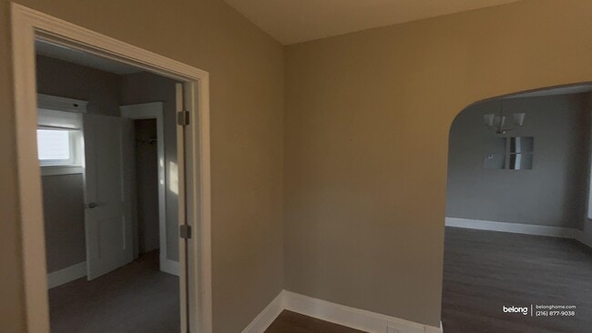 Building Photo - 3366 W 88th St