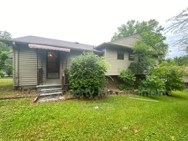 Building Photo - 1653 3rd Pl NW