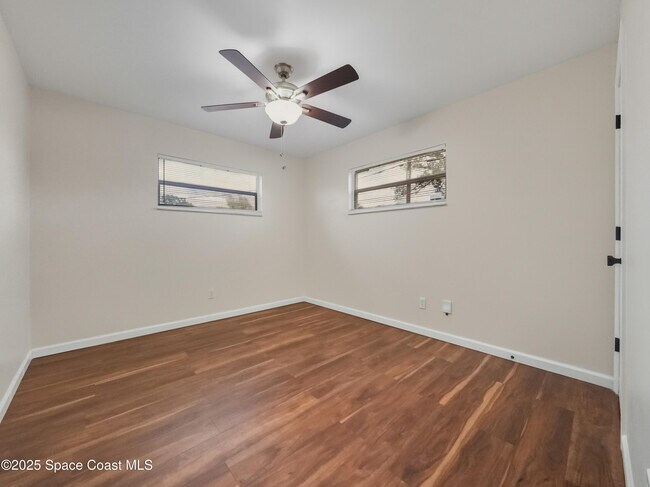 Building Photo - 5155 Sharlene Dr