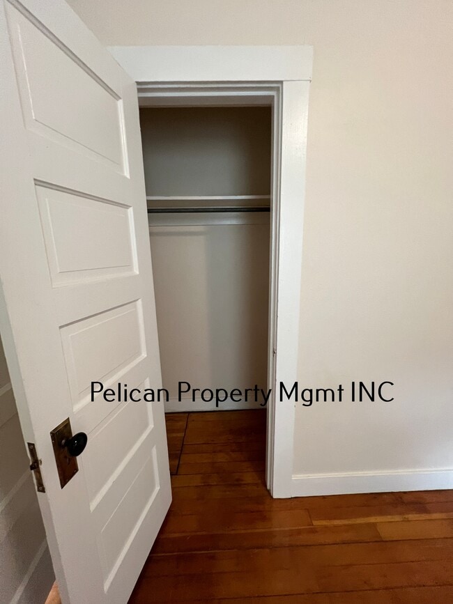 Building Photo - 327 Jefferson St