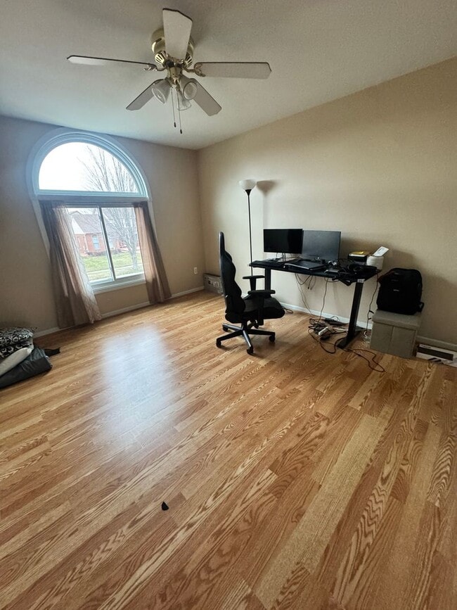 Building Photo - 14466 Doebler Dr