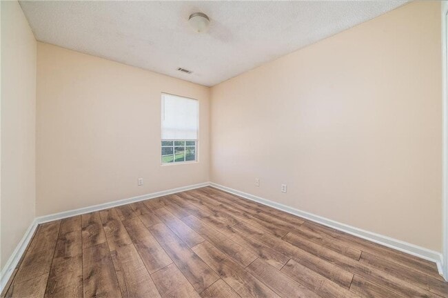 Building Photo - 5485 Sierra Tr