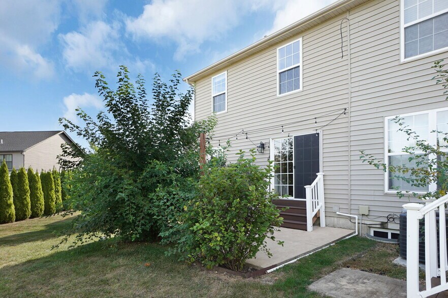 Building Photo - 413 Montclair Tower Dr