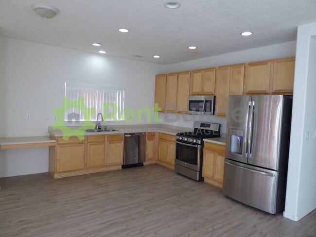 Building Photo - CALL US TODAY AT (505) 892-4400 TO SCHEDULE A CONVENIENT SHOWING