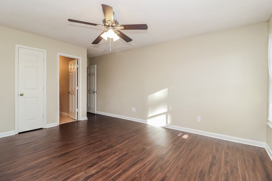 Building Photo - 796 Indian Lake Dr