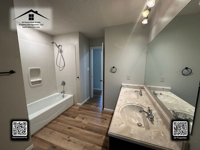 Building Photo - 402 Douglas Blvd