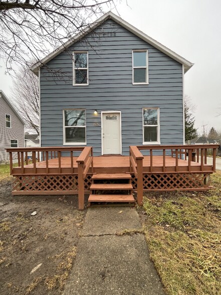 Building Photo - 6535 Marlette Rd