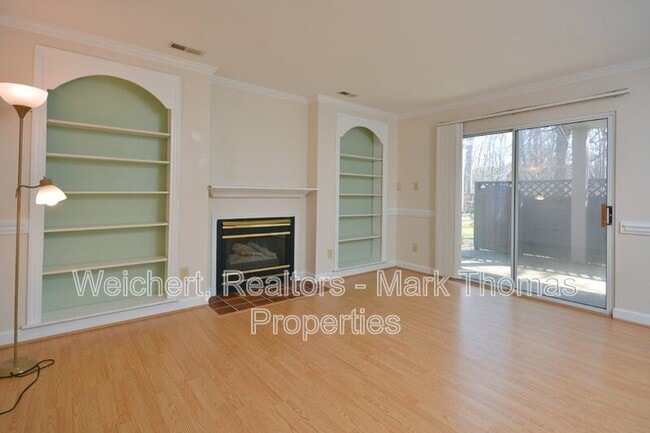 Building Photo - 425 Summerwalk Cir