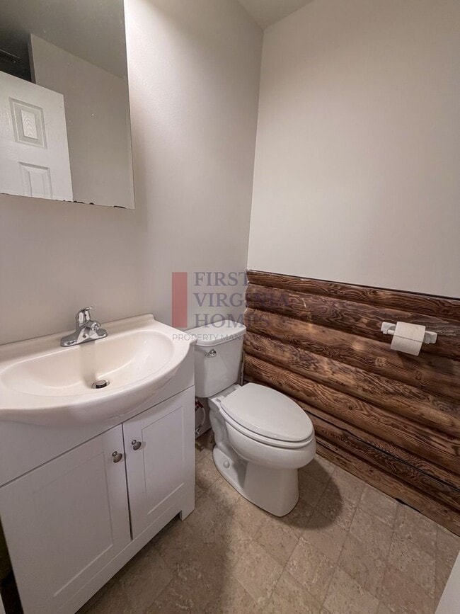 Building Photo - 3Bed/2Bath Lake Monticello Rental