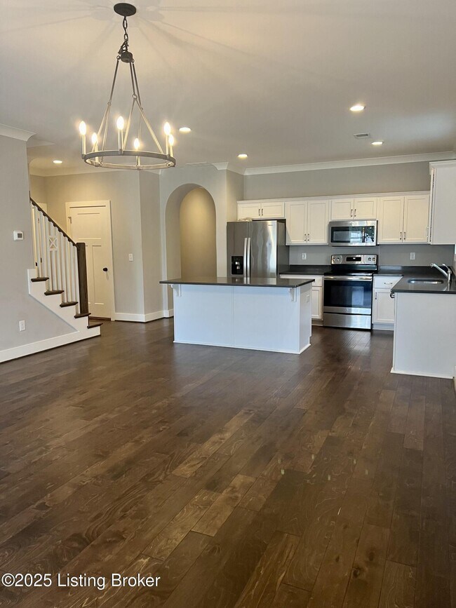 Building Photo - 13512 Park Springs Ln