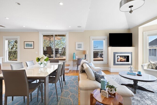 Building Photo - 201 Savin Hill Ave