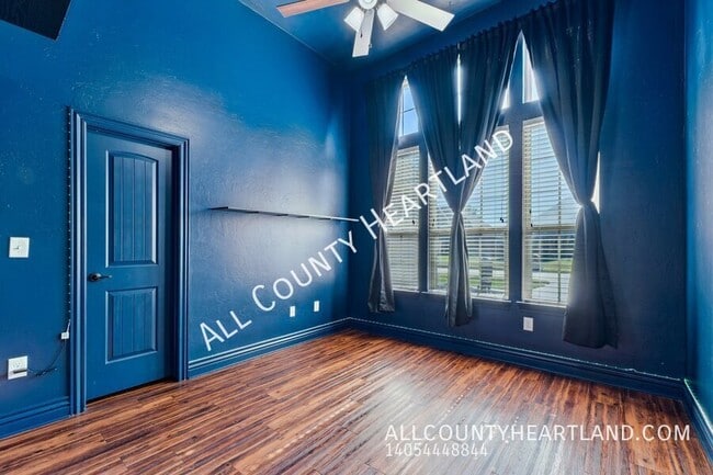 Building Photo - 1403 Zachary Ln