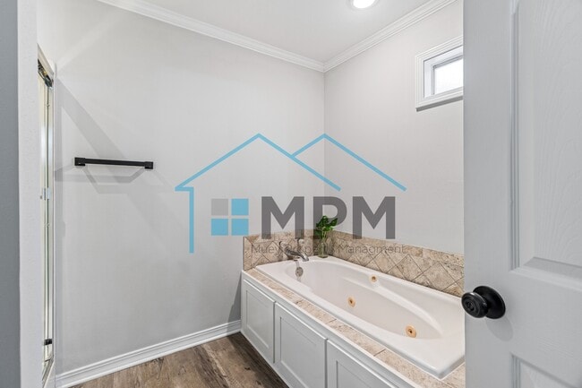 Building Photo - 212 LA-144