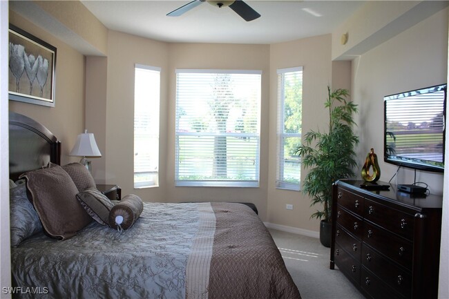 Building Photo - 10338 Heritage Bay Blvd