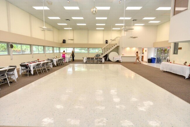 Building Photo - 1225 NW 21st St