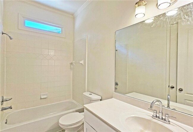 Building Photo - 195 Beracah Walk