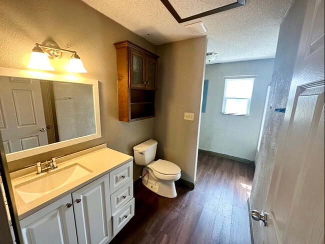 Building Photo - Peaceful country living with great access ...