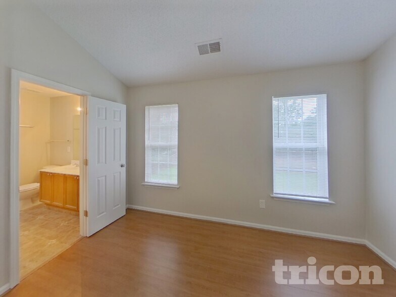 Building Photo - 1040 Counselors Dr