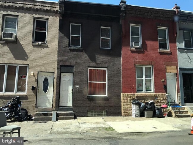 Building Photo - 3012 Rosehill St
