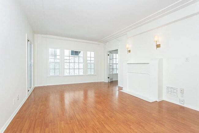 Building Photo - 8566 W Olympic Blvd