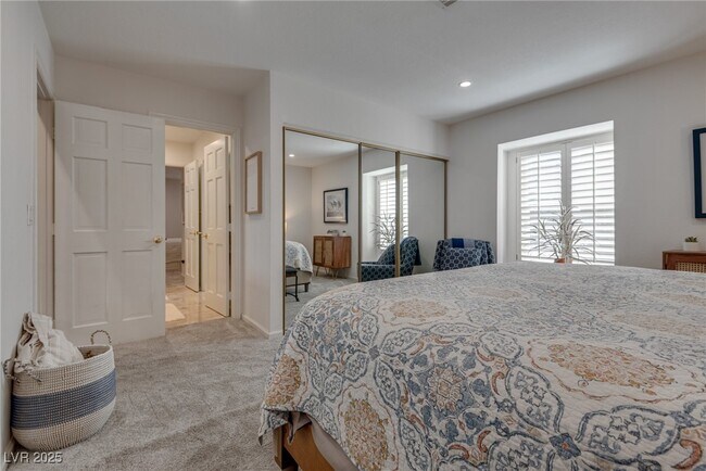 Building Photo - 840 Pinehurst Dr