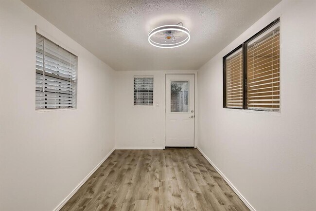 Building Photo - 8400 Horton Trail