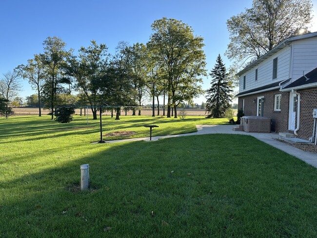 Building Photo - 7772 Huwer Rd