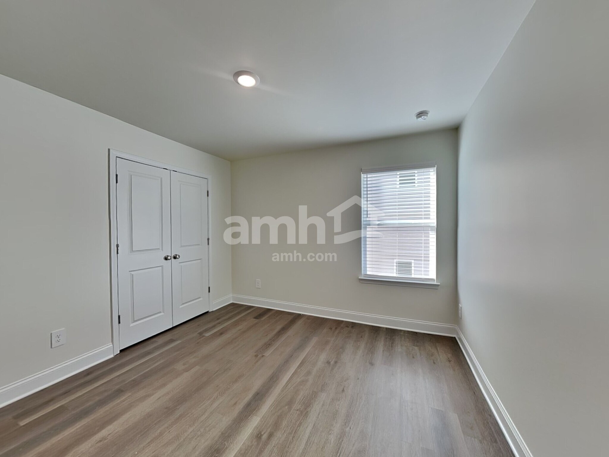 Building Photo - 3672 Creek View Cir