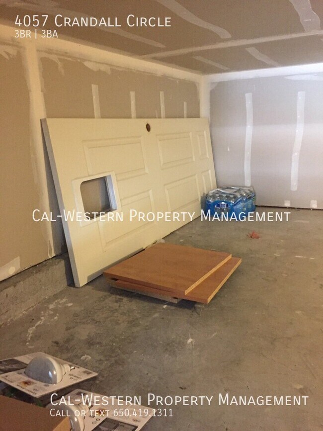 Building Photo - 4057 Crandall Cir