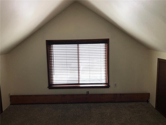 Building Photo - 900 30th Ave S