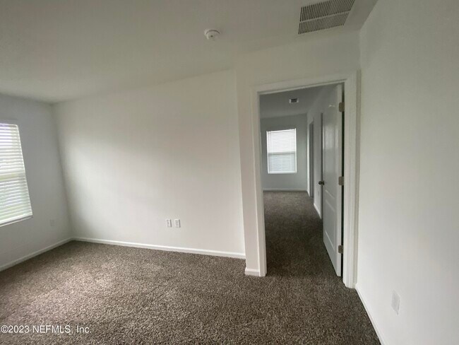 Building Photo - 2773 Oak Stream Dr