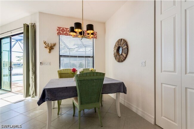 Building Photo - 13755 Luna Dr