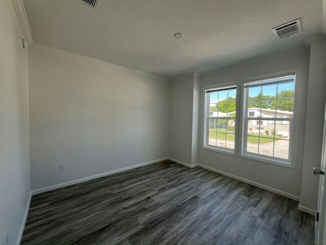 Building Photo - 246 Bimini Cay Cir