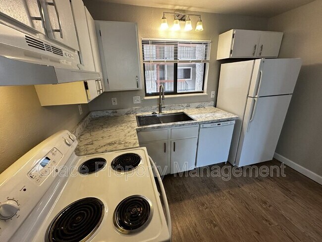 Building Photo - 2740 W 86th Ave
