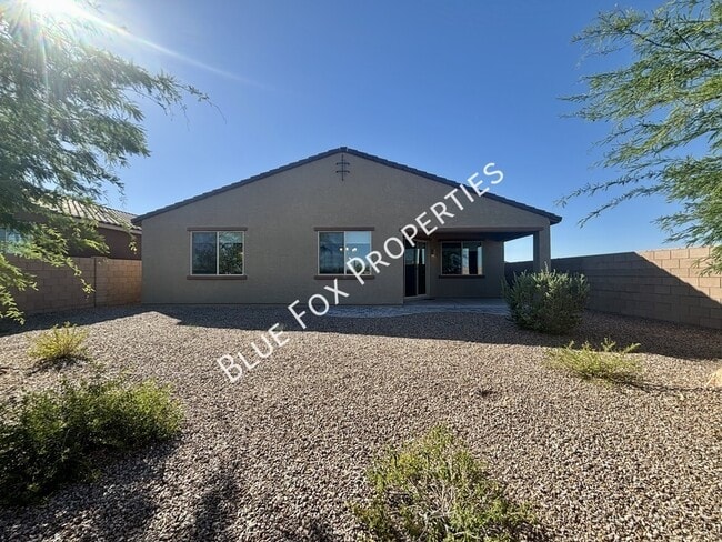 Building Photo - 5536 W Lazy Farm Dr