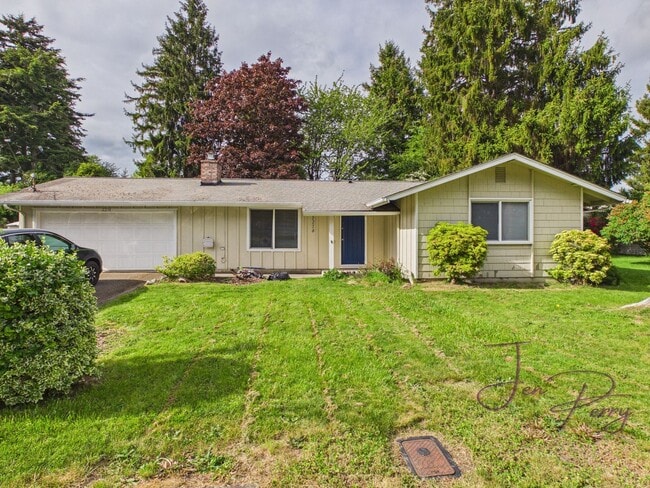 Building Photo - 3 Bedroom near Vista Middle School Ferndale